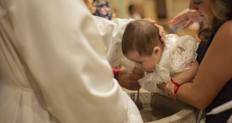 Quanto costa un servizio fotografico per un battesimo