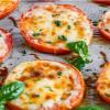 Tomates al Horno Rellenos Atun y Queso